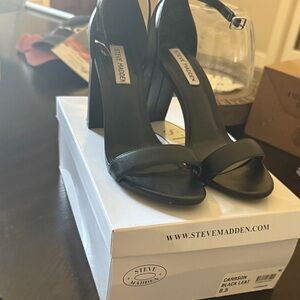 Steve Madden carsson Black Leather Heels